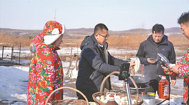 电商新农人让深山好物畅销全国